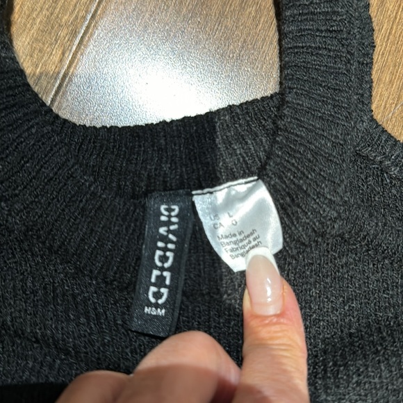 H&M black sweater sz L - Picture 2 of 3